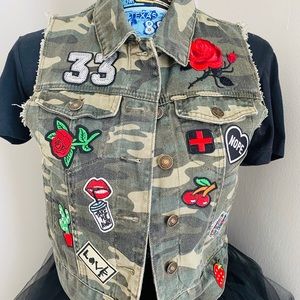 Camouflage Patch Vest 33